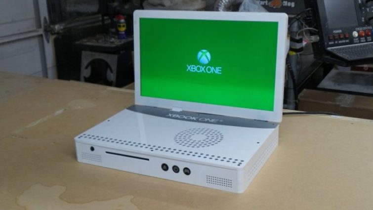 Image 1 : Il modifie la Xbox One S pour en faire une version portable