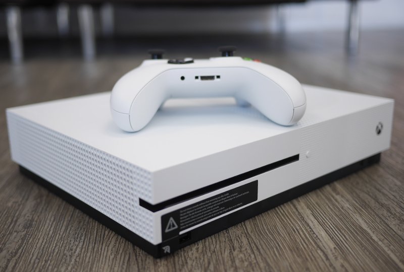 Image à la une de [Test] Xbox One S : on craque ou pas pour la nouvelle console de Microsoft ?