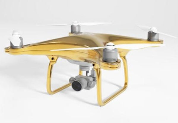 Image 1 : Offrez-vous un drone plaqué or