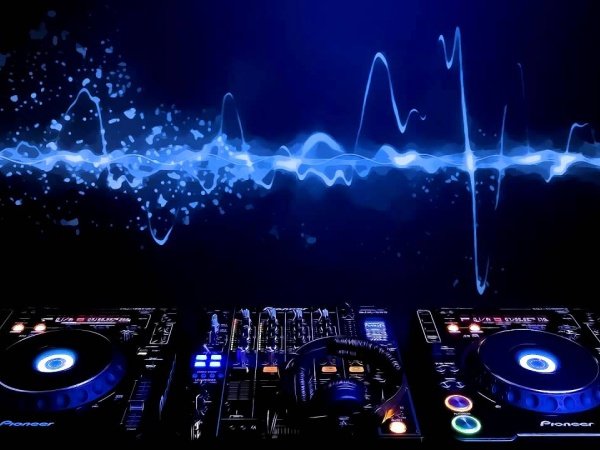 Radyo Yay�nlar� ��in Resimler, Canl� Radyo Resimleri