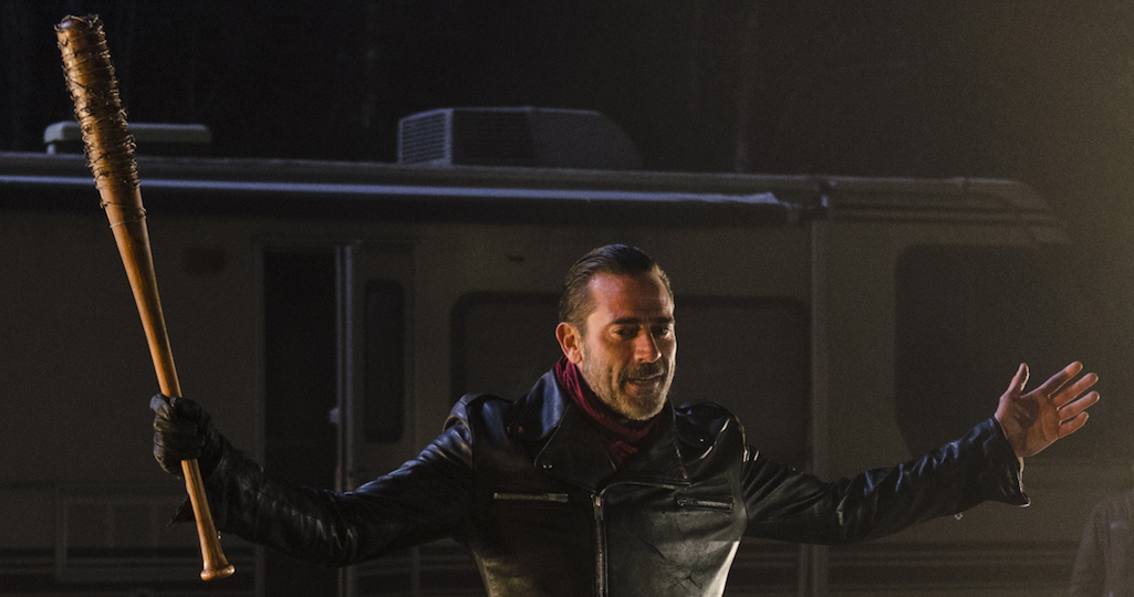 Negan survit dans la série, contrairement au comics - Crédit : AMC