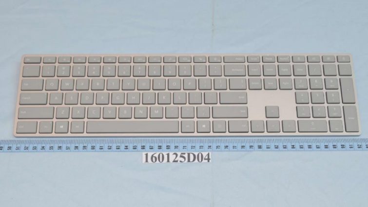 Image 1 : Tiens, le nouveau clavier de Microsoft ressemblerait à celui d'Apple