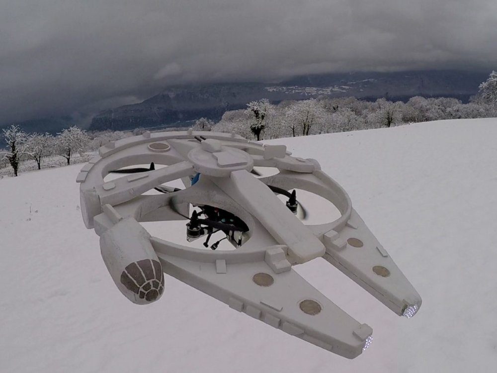 Image 14 : Les drones, rois du déguisement