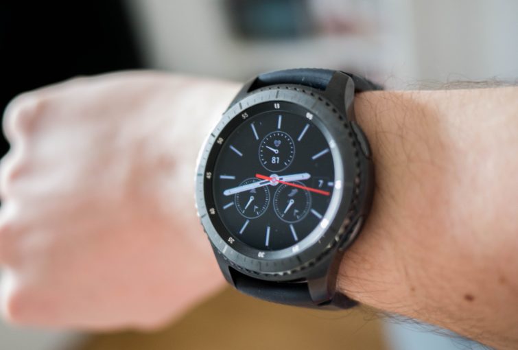Image 3 : [Test] Gear S3 Frontier : faut-il craquer pour la nouvelle smartwatch de Samsung ?
