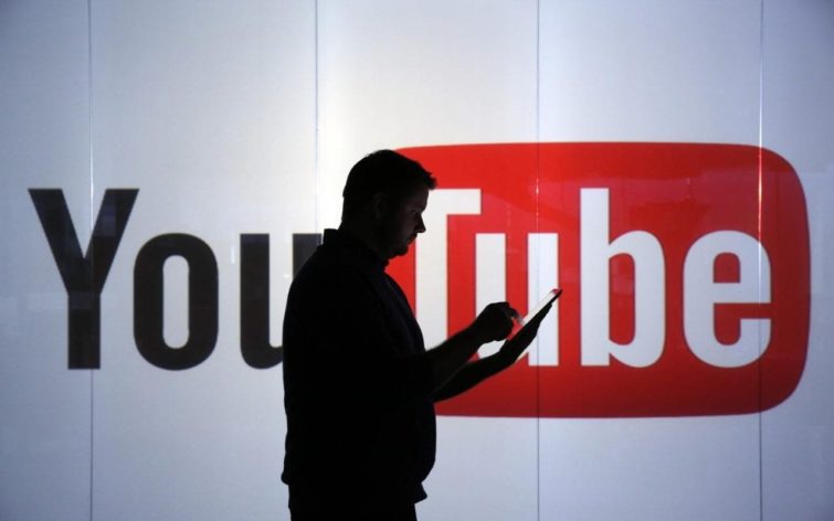 Image 1 : YouTube : l'application devrait permettre de regarder des vidéos hors-ligne