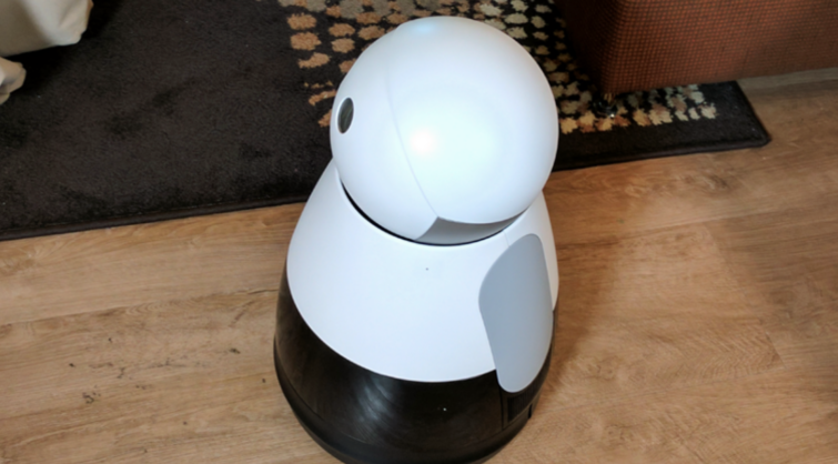 Image 1 : [CES] Kuri : et si ce robot devenait un nouveau membre de la famille ?