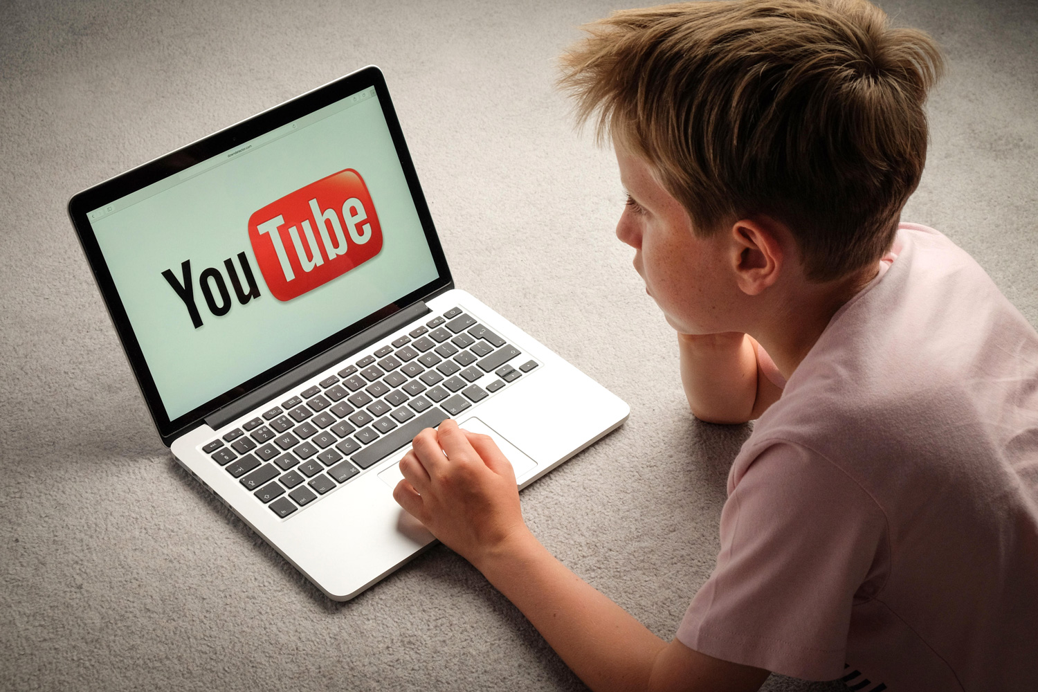 Image à la une de YouTube : tout savoir sur le contrôle parental