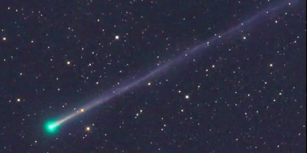 Image 1 : Quelle est cette étrange comète verte dans notre système solaire ?