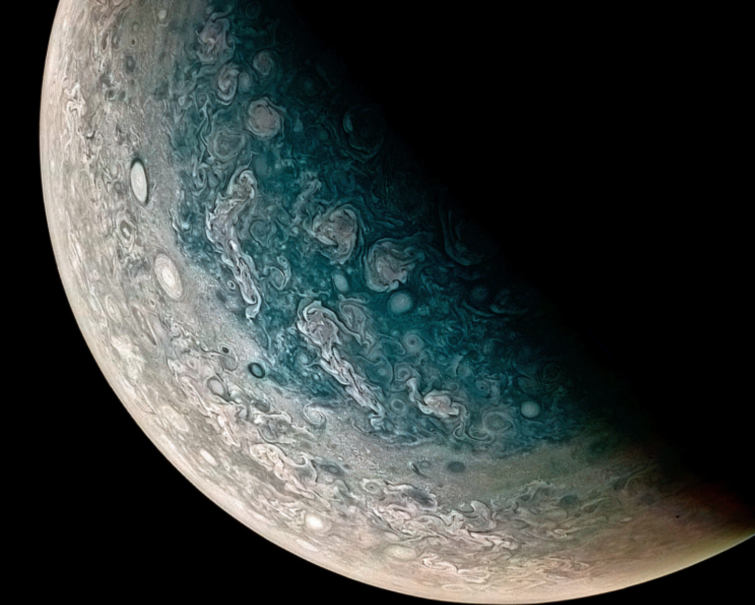 Image 1 : La sonde Juno livre des photos impressionnantes de Jupiter