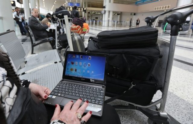 Image 1 : Tablettes et ordinateurs en avion : une interdiction encore plus stricte pour les Etats-Unis ?