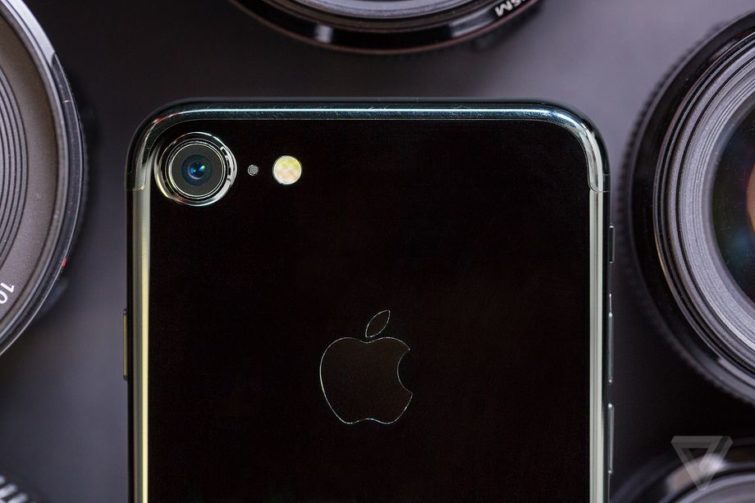 Image 1 : L’iPhone 8 pourrait ne pas être prêt à temps