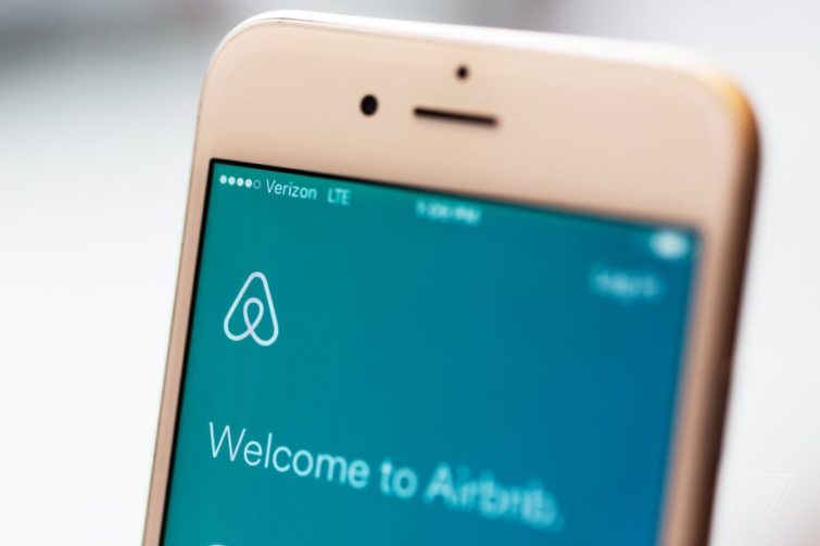 Image 1 : Airbnb : il est désormais possible de diviser le paiement entre amis