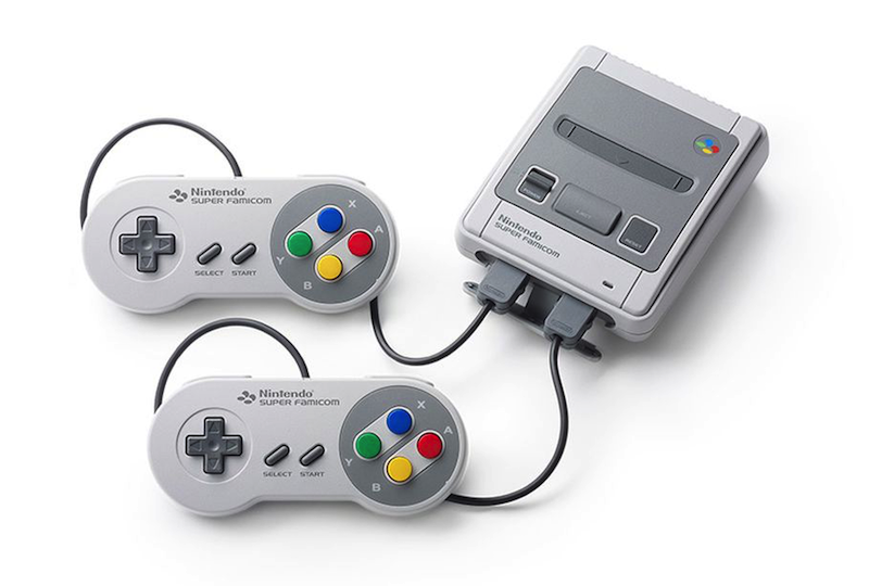 Image à la une de Snes Classic : Nintendo promet des câbles de manette plus longs