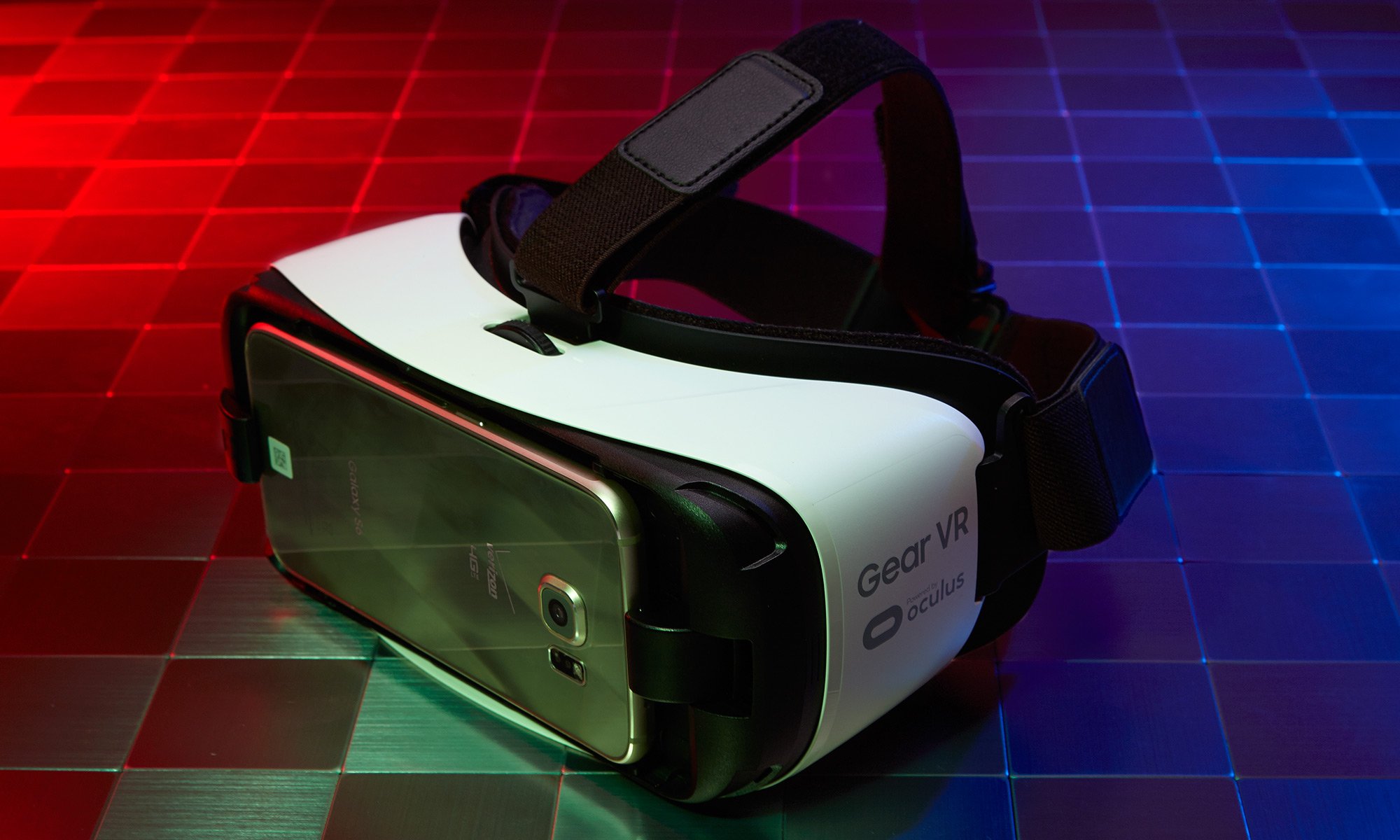 Image à la une de Samsung Gear VR : que vaut la v2 du casque de réalité virtuelle?