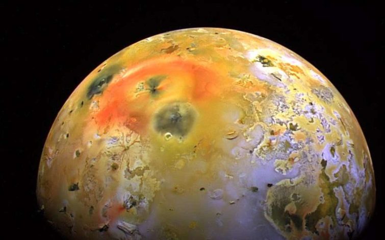 Image 1 : Des vagues de lave géantes sur Io, une lune de Jupiter
