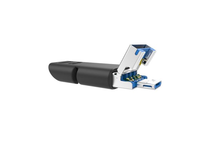 Image 2 : Cette clé USB supporte l'USB-A, l'USB-C et le micro-USB