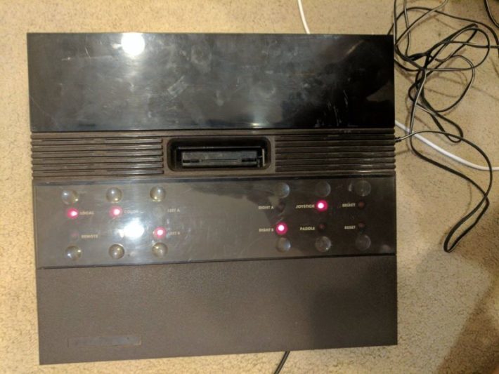 Image 2 : Il retrouve un très rare prototype de l’Atari 2700 pour 30 dollars