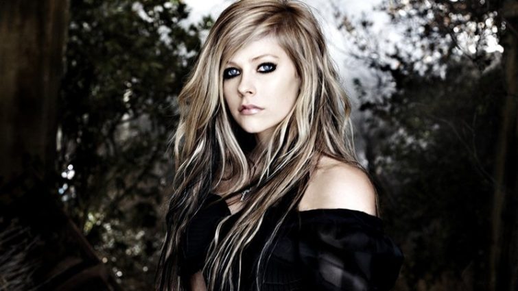 Image 1 : Avril Lavigne est la personnalité la plus « dangereuse » du Web