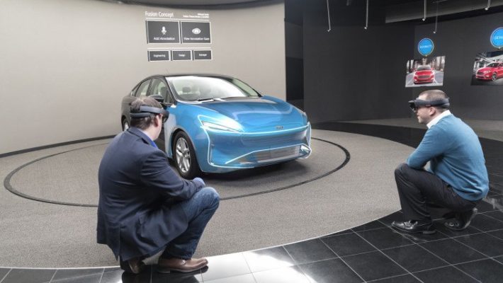 Image 1 : Ford utilise l’HoloLens de Microsoft pour concevoir ses véhicules
