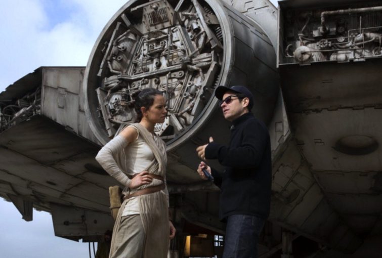 Image 1 : Star Wars : J.J. Abrams rempilera pour l'Épisode IX