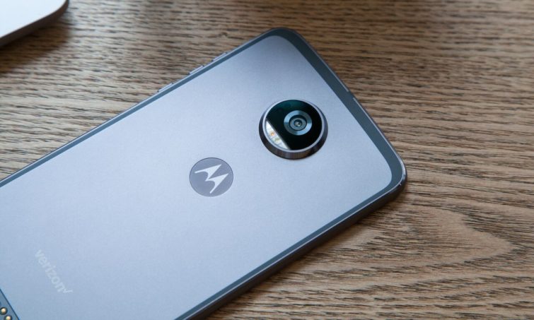 Image 11 : [Test] Moto Z2 Play : que vaut le nouveau smartphone modulaire de Motorola ?