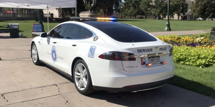 Image 1 : La police à Denver roule en Tesla Model S
