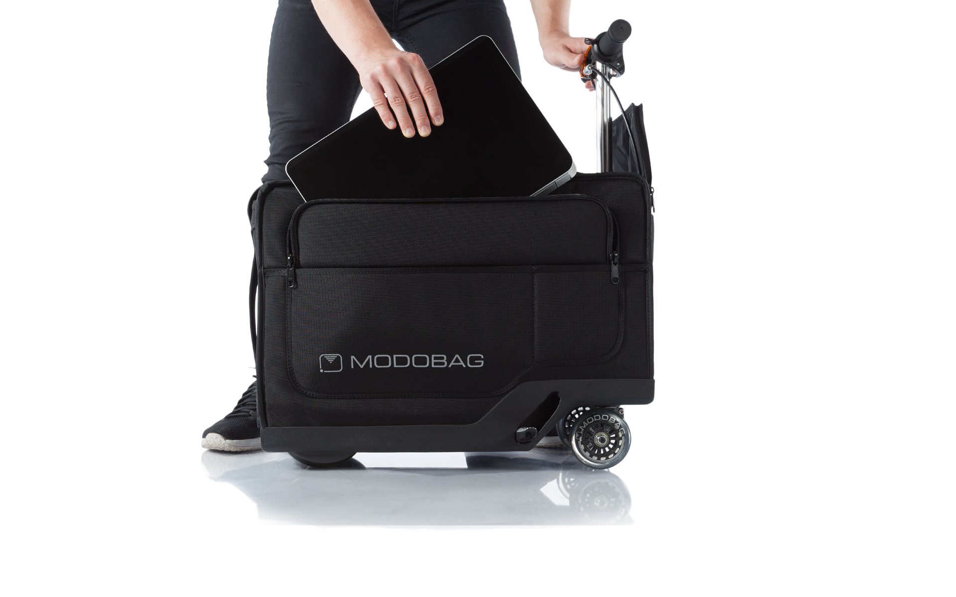Image à la une de Modobag : une valise pour vous transporter comme un scooter