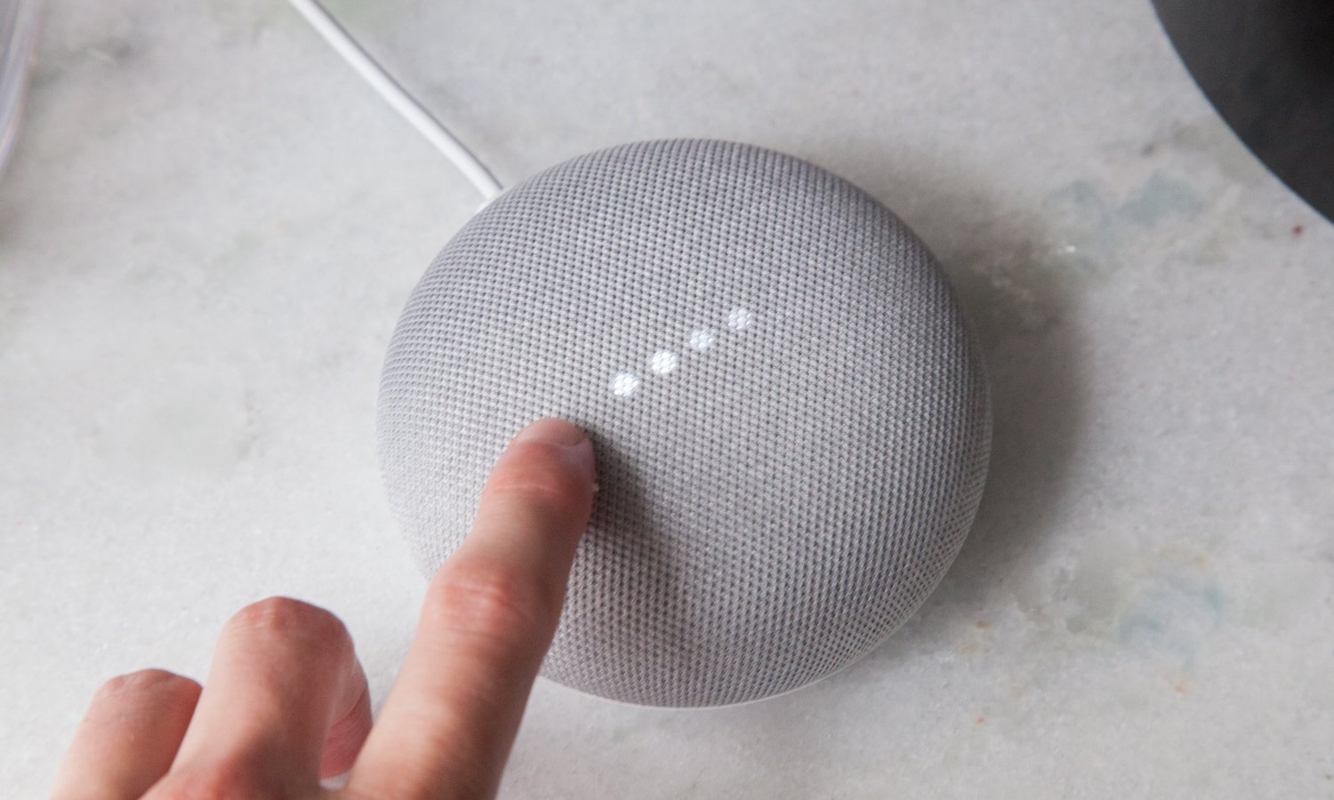 Image à la une de [Test] Google Home Mini : que vaut la petite enceinte connectée de Google ?