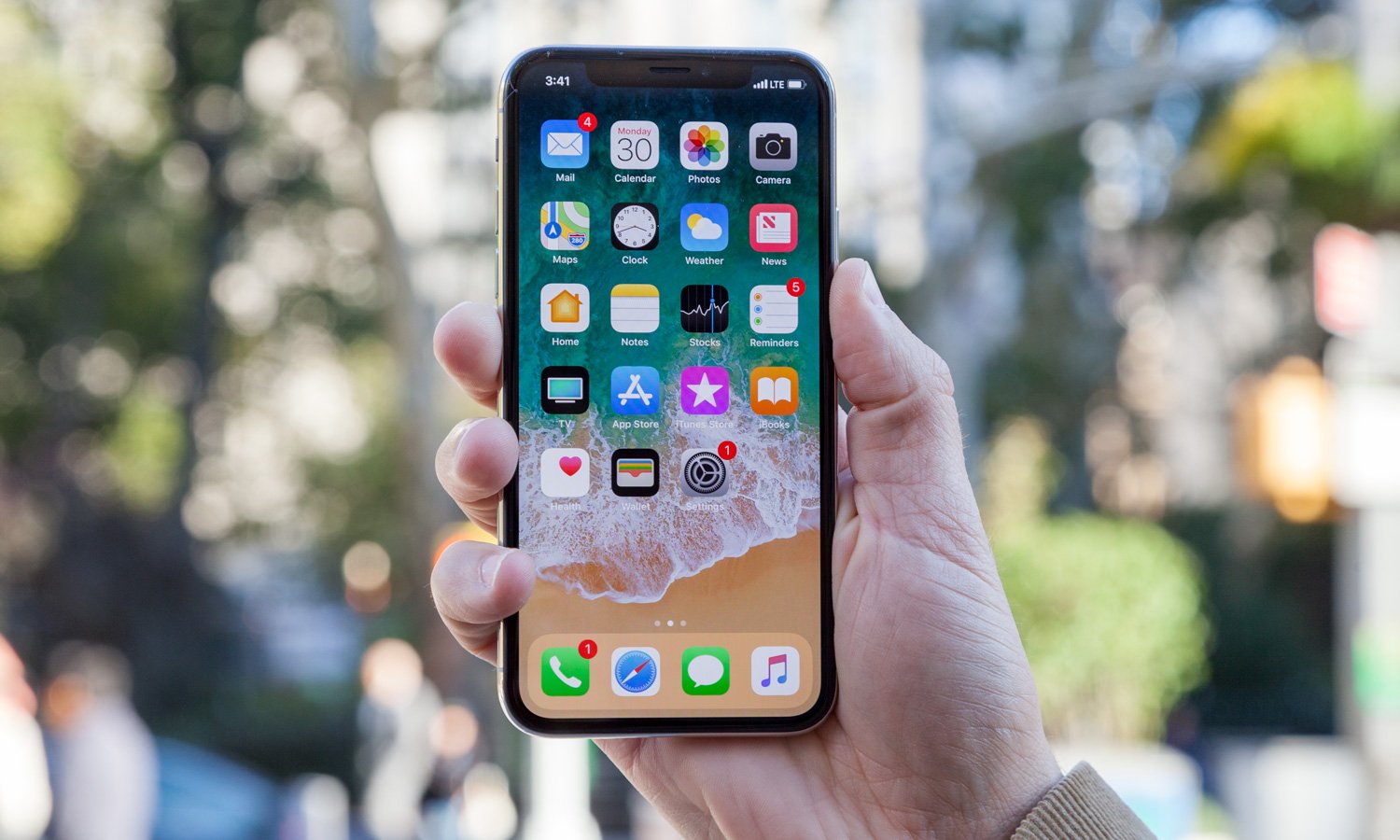 Image à la une de [Test] iPhone X : faut il craquer pour l'iPhone de tous les superlatifs