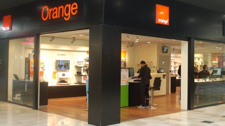 Image 1 : Orange Mobile : 66 000 clients bientôt privés de téléphone
