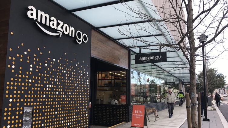 Image 1 : Amazon ouvre son épicerie de Seattle au public