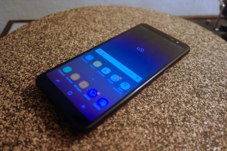 Image 14 : [Test] Galaxy A8 : la réponse de Samsung à OnePlus est-elle au niveau ?