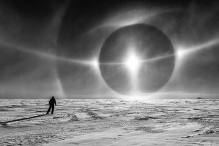 Image 1 : Cette photo de l'Antarctique semble venir d'une autre planète