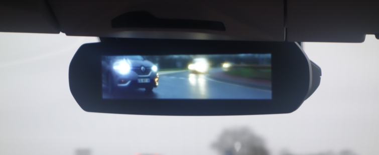 Image 5 : [Test] Renault Symbioz : à 130 km/h sur l'autoroute sans conducteur