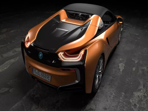 Image 2 : Roadster ou Coupé : la nouvelle BMW i8 a de sacrés arguments