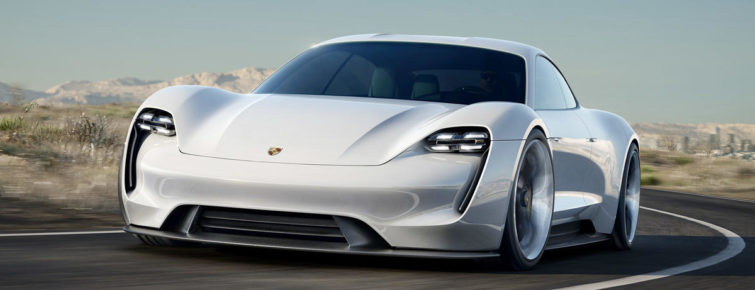 Image 1 : Porsche double la mise sur les voitures électriques