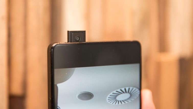 Image 1 : Vivo présente le smartphone concept Apex Fullview avec un capteur d'empreintes sous l'écran