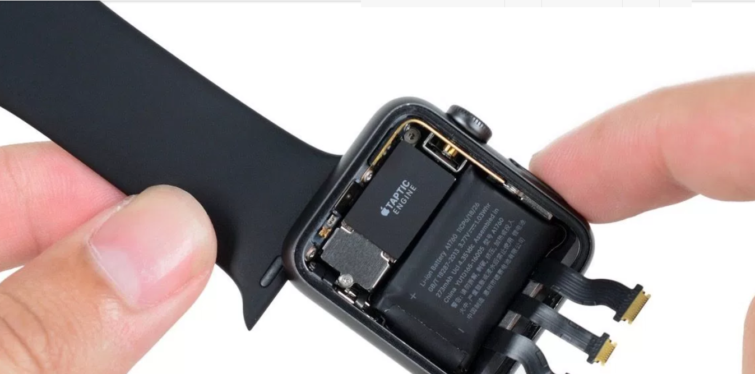 Image 1 : Apple répare gratuitement votre Apple Watch 2 en cas de problème de batterie