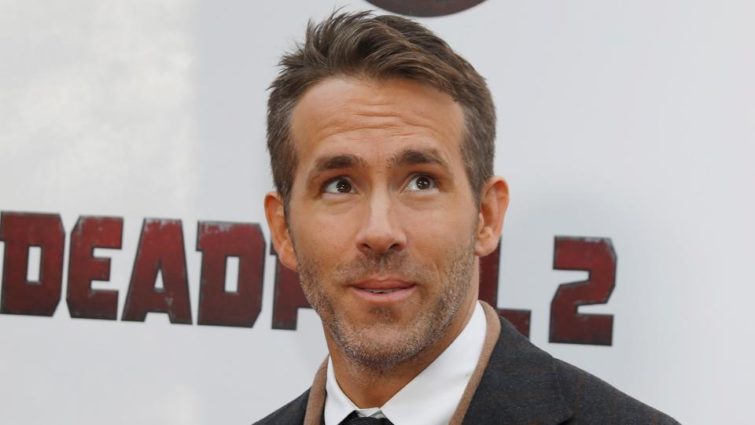 Image 1 : Ryan Reynolds, Michael Bay et les scénaristes de Deadpool font un film pour Netflix