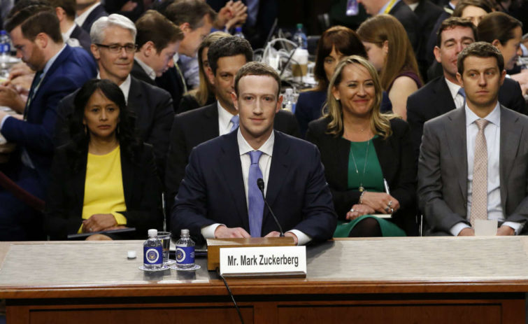 Image 1 : Facebook aurait partagé des informations confidentielles avec plus de 50 compagnies