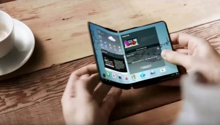 Image 1 : Le smartphone pliable de Samsung aura un écran de 7 pouces