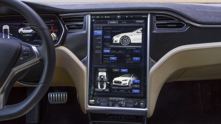 Image 1 : Tesla va intégrer des jeux Atari dans ses voitures