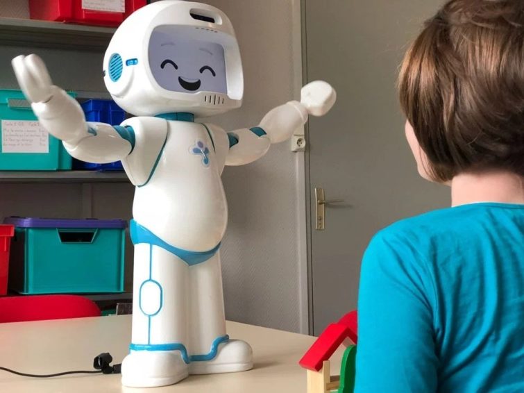 Image 1 : Un robot pour accompagner les enfants autistes