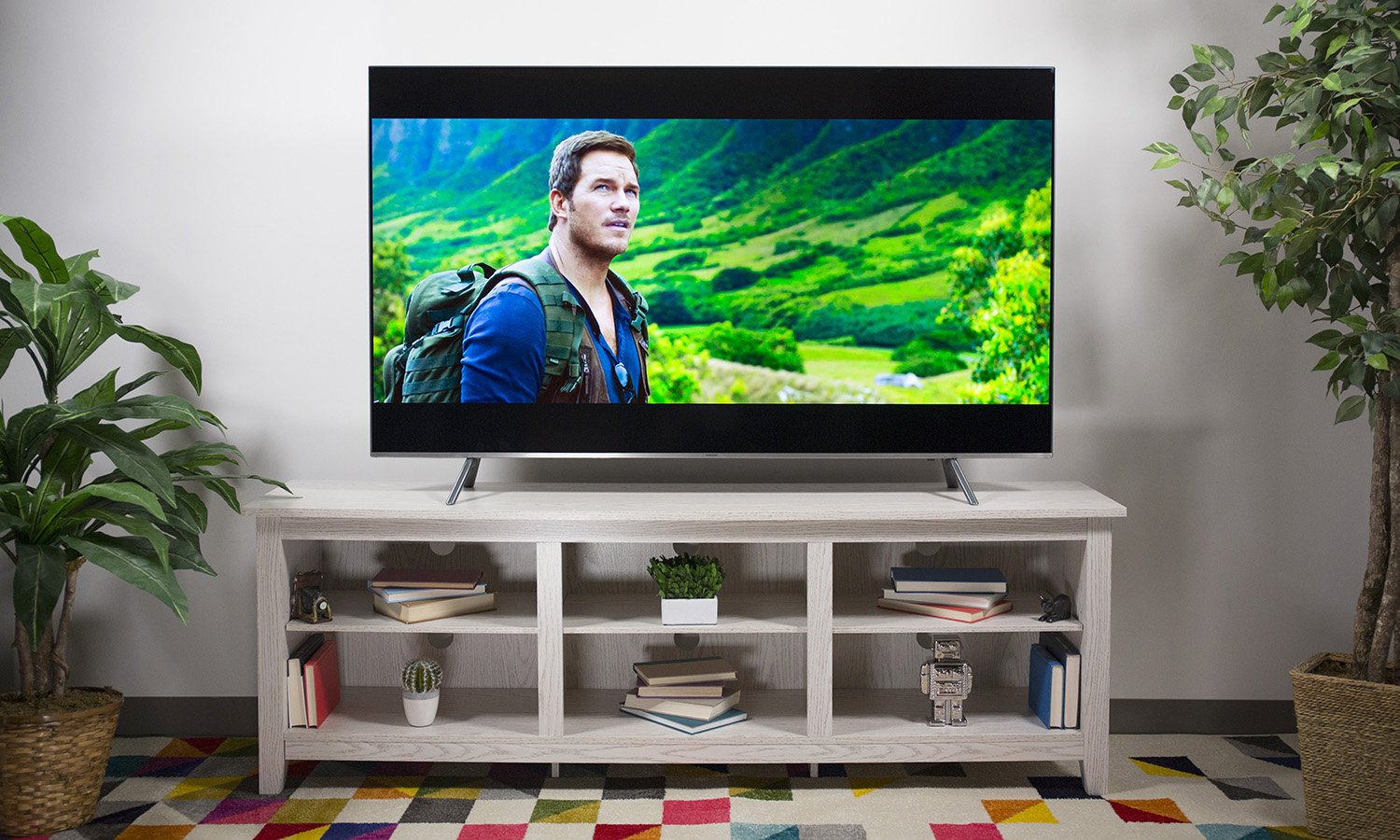 Телевизор smart tv обзор. Телевизор 55 дюймов QLED. Samsung TV 65. Телевизор самсунг QLED 55 дюймов. Samsung Smart ТВ q100t.