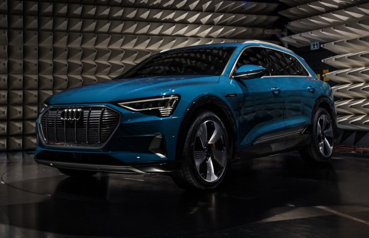 Image 1 : Audi fonce sur Tesla avec son SUV électrique : l'E-Tron