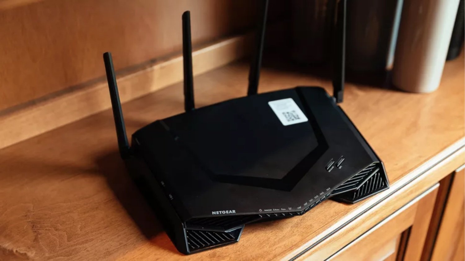 Image à la une de [Test] Nighthawk XR500 Pro Gaming : on a testé le plus rapide des routeurs