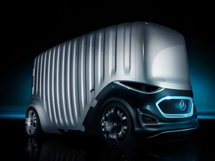 Image 3 : Mercedes lève le voile sur son van du futur