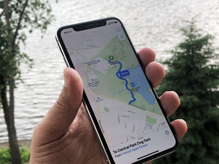 Image 1 : La dernière version d'Apple Maps veut faire mal à Google