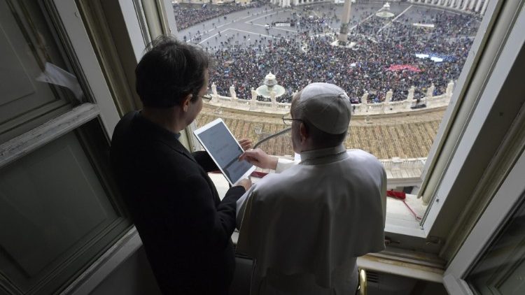 Image 1 : ClickToPray, l'application de prière approuvée par le Pape