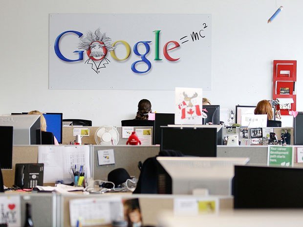 Image 1 : Chez Google, à travail égal, les femmes étaient mieux payées
